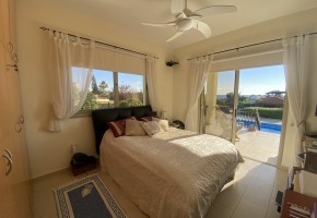 Detached Villa For Rent  in  Sea Caves - St.George