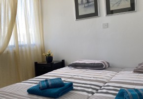 Building For Sale  in  Tombs of the Kings