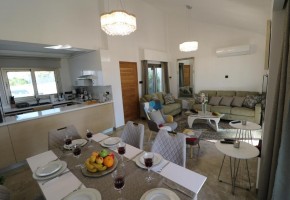 Bungalow For Sale  in  Kissonerga