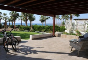 Bungalow For Sale  in  Kissonerga