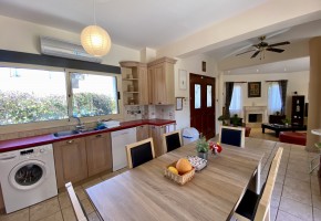 Detached Villa For Sale  in  Coral Bay