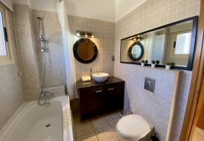 Detached Villa For Sale  in  Coral Bay
