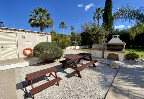 Detached Villa For Sale  in  Coral Bay
