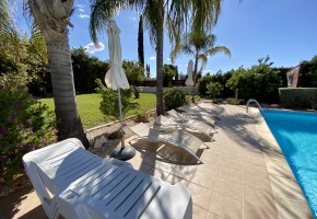 Detached Villa For Sale  in  Coral Bay