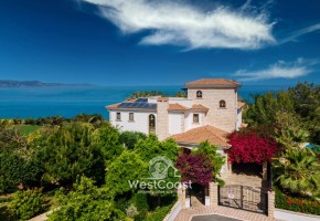 Detached Villa For Sale  in  Argaka
