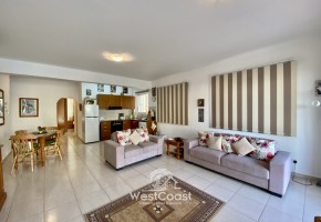 Detached Villa For Rent  in  Universal