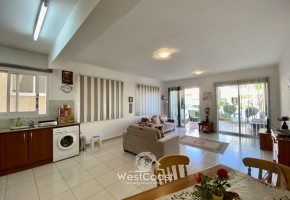 Detached Villa For Rent  in  Universal