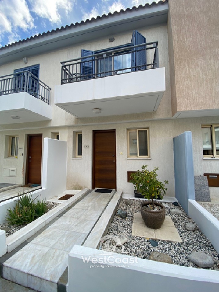 Town House For Sale in Universal, Paphos SL22840