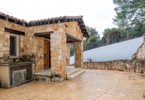 Detached Villa For Sale  in  Acheleia
