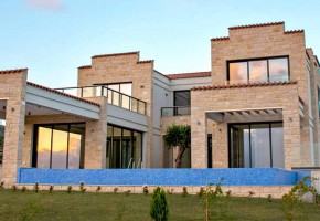 Detached Villa For Sale  in  Kouklia