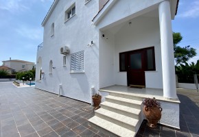 Detached Villa For Sale  in  Sea Caves - St.George
