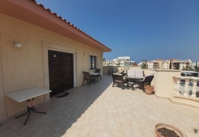 Penthouse For Sale  in  Tombs of the Kings