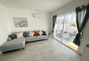 Town House For Sale  in  Peyia