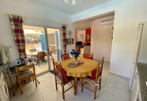Bungalow For Sale  in  Peyia