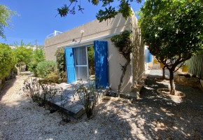 Bungalow For Sale  in  Peyia