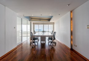 Office  For Sale  in  Agia Zoni