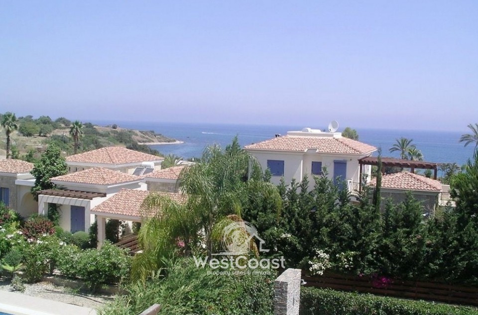 Detached Villa For Sale  in  Neo Chorio