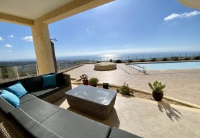 Detached Villa For Sale  in  Akoursos