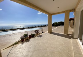 Detached Villa For Sale  in  Akoursos