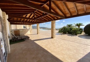 Detached Villa For Sale  in  Akoursos