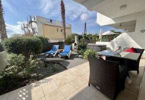 Apartment For Sale  in  Peyia