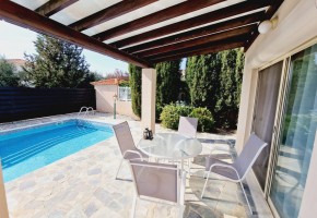 Detached Villa For Sale  in  Anavargos