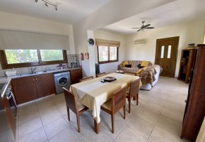 Apartment For Sale  in  Tombs of the Kings
