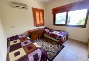 Apartment For Sale  in  Tombs of the Kings