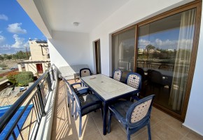 Apartment For Sale  in  Tombs of the Kings
