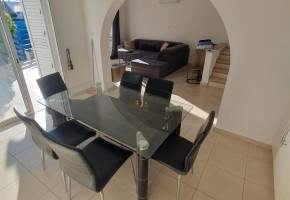 Town House For Rent  in  Kato Paphos