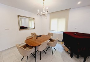 Detached Villa For Sale  in  Universal