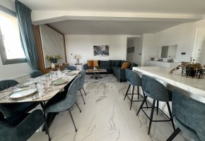 Penthouse For Sale  in  Universal