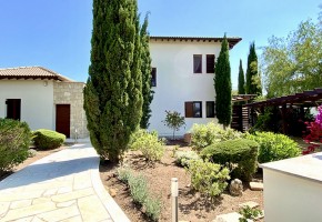 Detached Villa For Sale  in  Aphrodite Hills