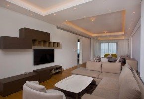 Apartment For Rent  in  Molos