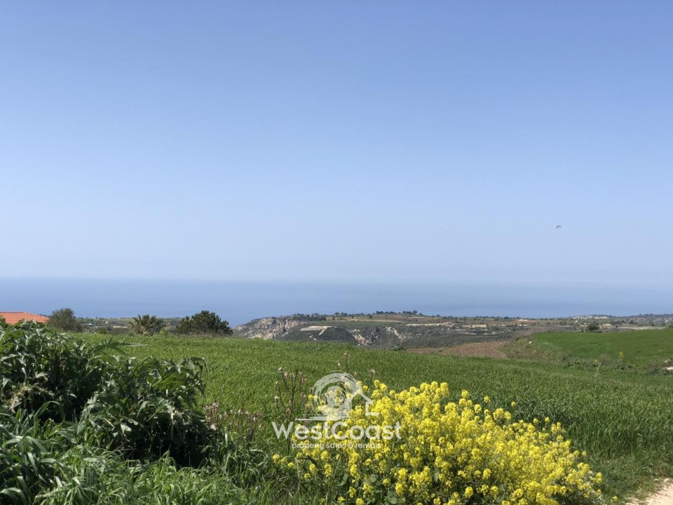 Residential Land  For Sale  in  Kathikas