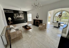 Detached Villa For Sale  in  Coral Bay