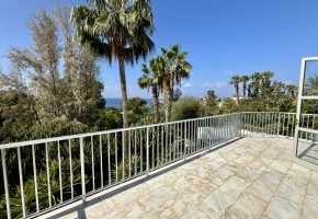 Detached Villa For Sale  in  Coral Bay