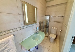 Detached Villa For Sale  in  Coral Bay