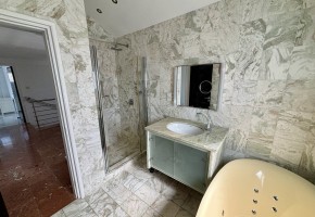 Detached Villa For Sale  in  Coral Bay