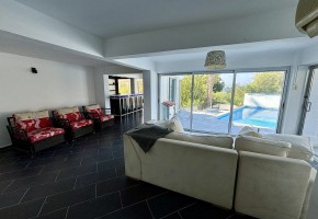 Detached Villa For Sale  in  Coral Bay