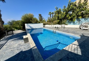 Detached Villa For Sale  in  Coral Bay