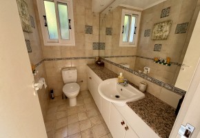 Detached Villa For Sale  in  Chloraka