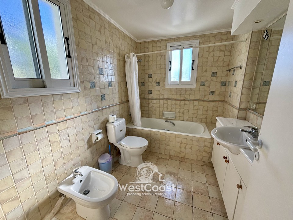 Detached Villa For Sale  in  Chloraka