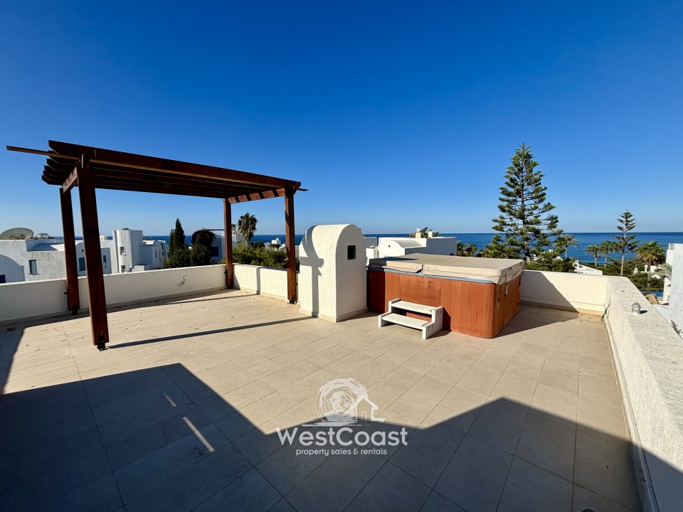 Detached Villa For Sale  in  Chloraka