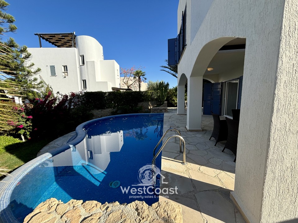 Detached Villa For Sale  in  Chloraka