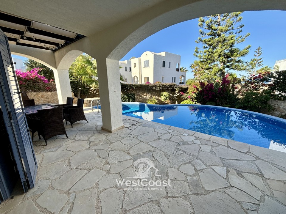 Detached Villa For Sale  in  Chloraka