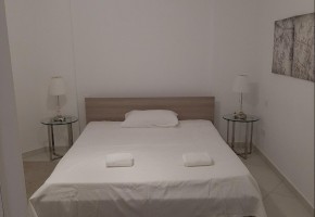 Apartment For Sale  in  Tombs of the Kings