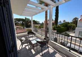 Detached Villa For Sale  in  Coral Bay