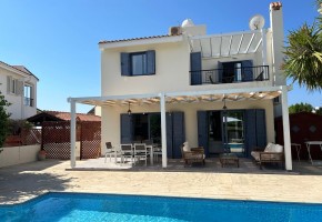 Detached Villa For Sale  in  Coral Bay