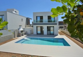 Detached Villa For Sale in Mesoyi, Paphos - SL23651